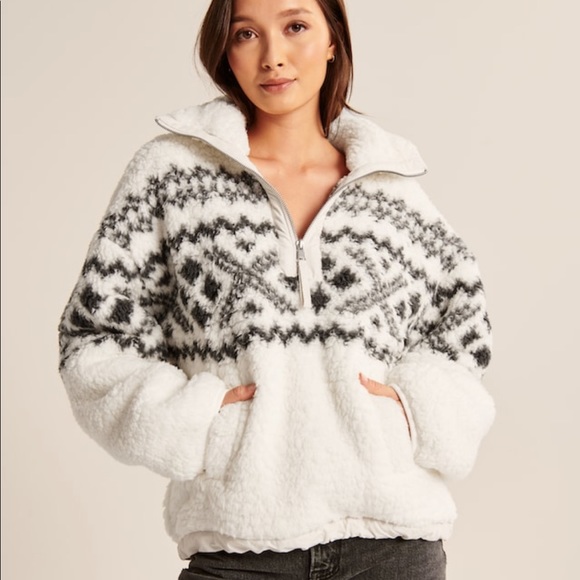NWT Sherpa Half-Zip Sweater - Picture 6 of 6